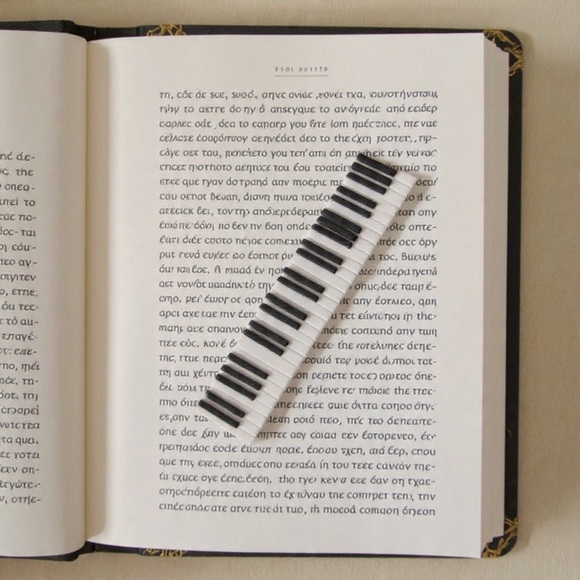 NWT Piano Bookmark - Black & White - 5in - Picture 2 of 7